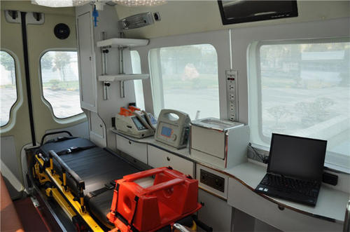 稷山县救护车内部